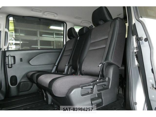 Nissan SERENA 2017-09 7502786-8