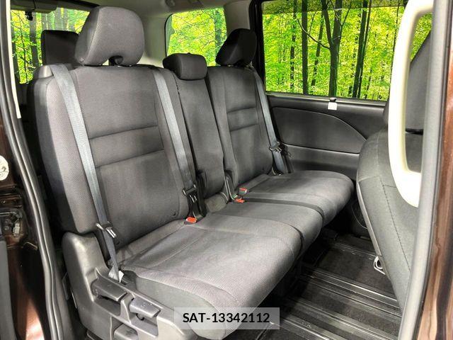 Nissan SERENA 2017-06 7502785-9