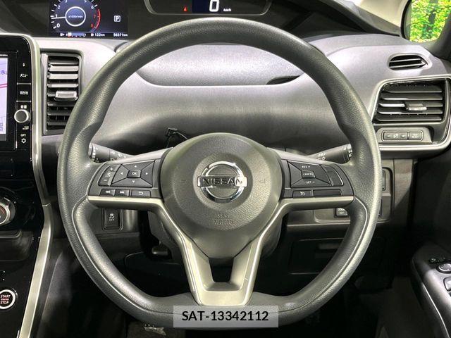 Nissan SERENA 2017-06 7502785-12