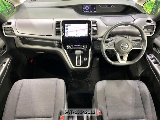 Nissan SERENA 2017-06 7502785-2