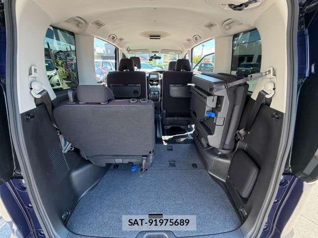 Nissan SERENA 2018-01 7502784-18