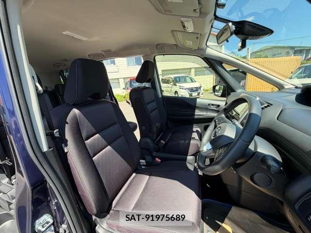 Nissan SERENA 2018-01 7502784-3
