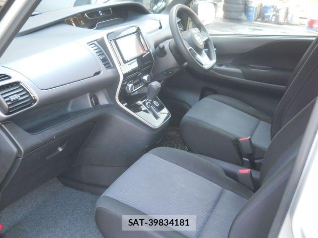 Nissan SERENA 2019-10 7502787-12