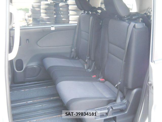 Nissan SERENA 2019-10 7502787-14