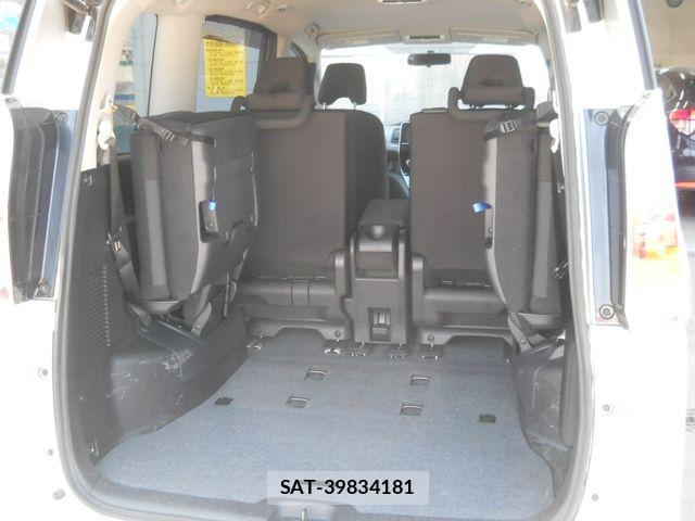 Nissan SERENA 2019-10 7502787-16