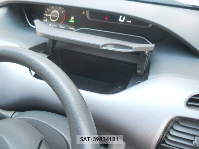 Nissan SERENA 2019-10 7502787-27