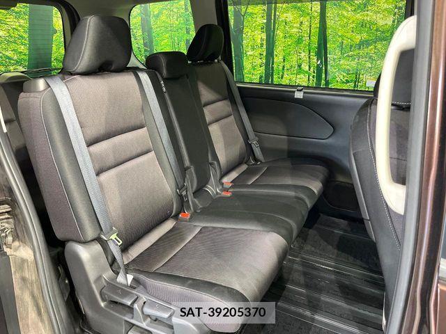 Nissan SERENA 2017-07 7619970-9