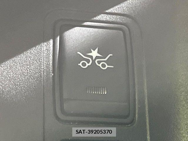 Nissan SERENA 2017-07 7619970-5