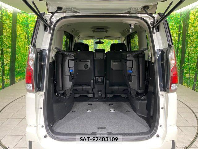 Nissan SERENA 2018-01 7619967-10