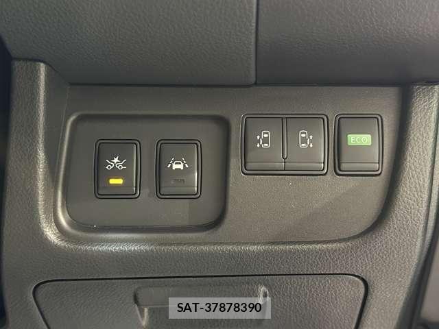 Nissan SERENA 2015-10 7619972-14