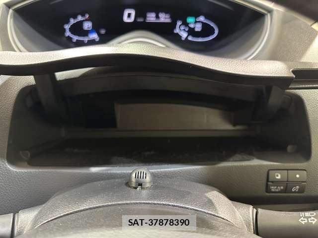 Nissan SERENA 2015-10 7619972-25