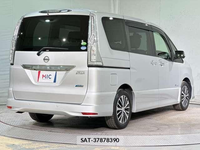 Nissan SERENA 2015-10 7619972-4