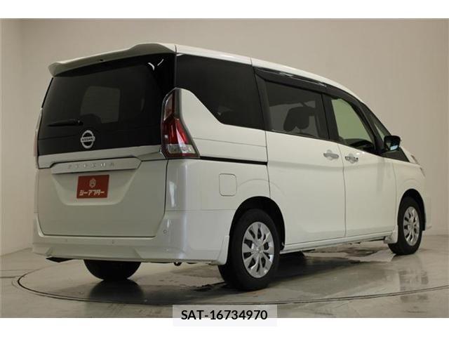 Nissan SERENA 2017-09 7619969-11