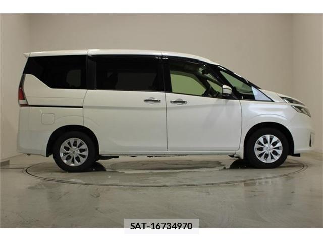 Nissan SERENA 2017-09 7619969-12