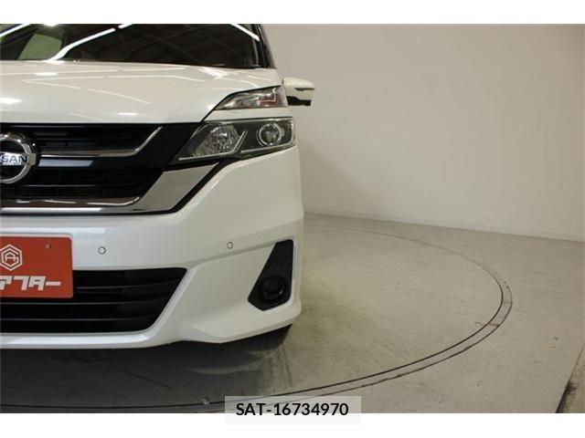 Nissan SERENA 2017-09 7619969-13
