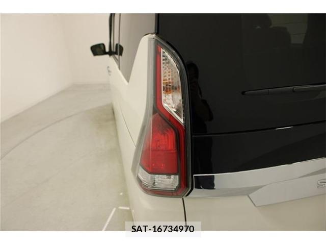 Nissan SERENA 2017-09 7619969-18