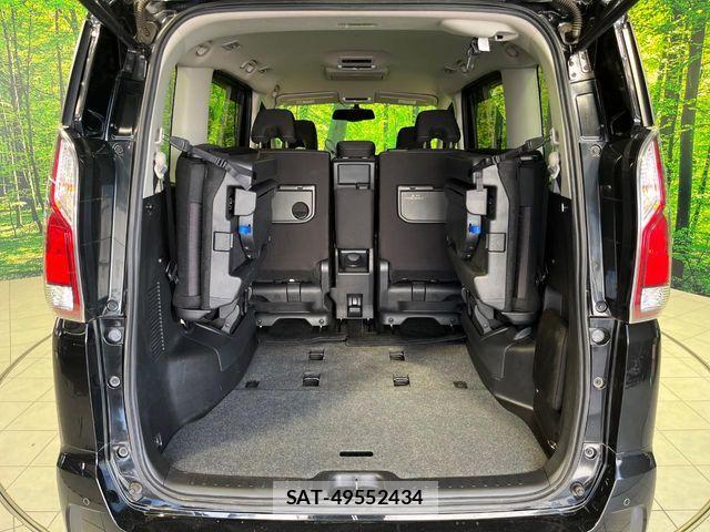 Nissan SERENA 2017-03 7728545-10