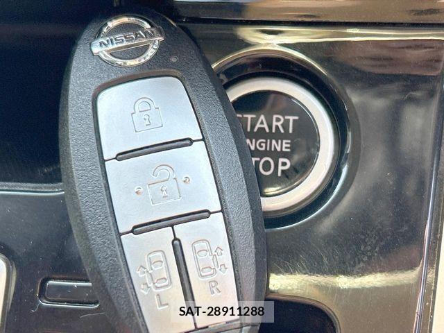 Nissan SERENA 2017-01 7728544-8