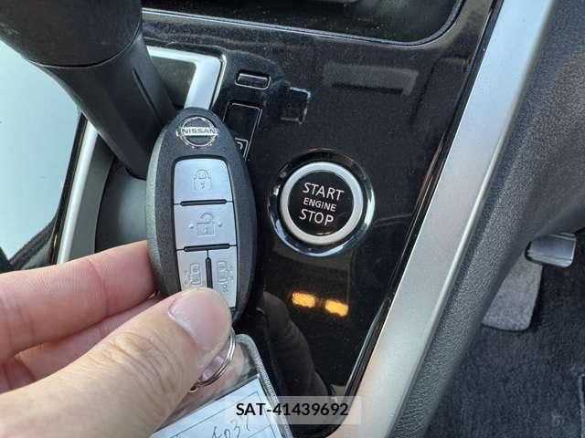 Nissan SERENA 2016-09 7728566-13