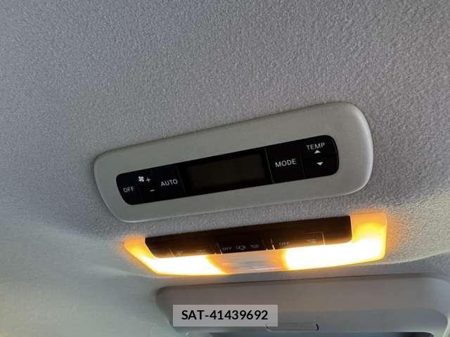 Nissan SERENA 2016-09 7728566-22