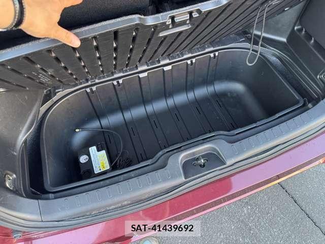 Nissan SERENA 2016-09 7728566-26