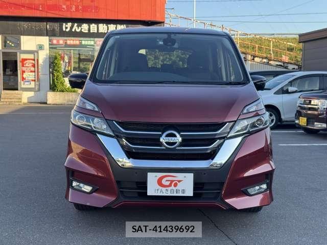 Nissan SERENA 2016-09 7728566-2