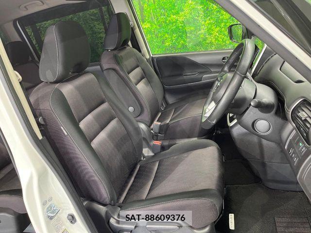 Nissan SERENA 2016-10 7728546-6