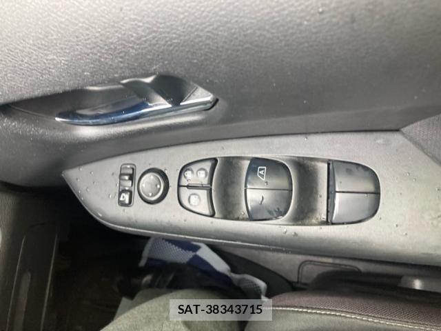 Nissan SERENA 2017-03 7728547-20
