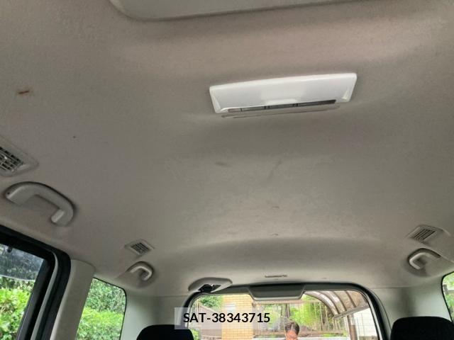 Nissan SERENA 2017-03 7728547-25