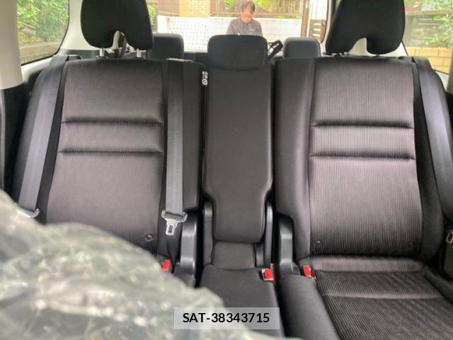 Nissan SERENA 2017-03 7728547-26