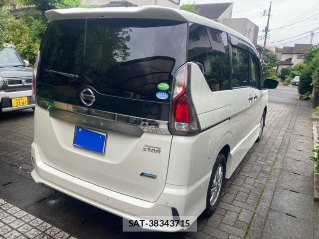 Nissan SERENA 2017-03 7728547-3