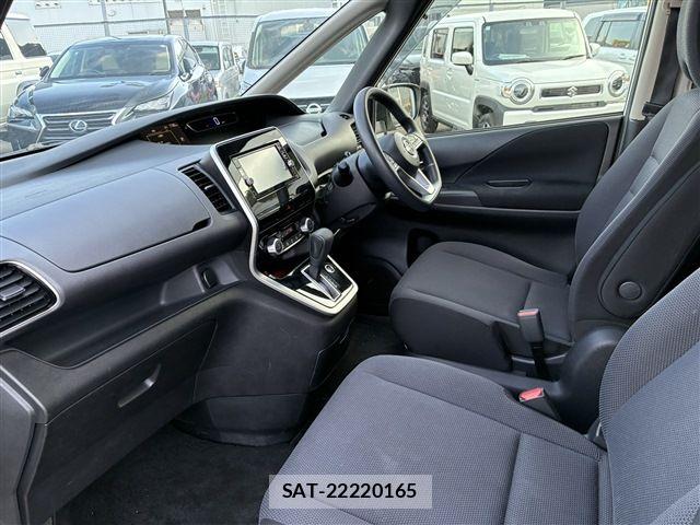 Nissan SERENA 2016-12 7728561-18