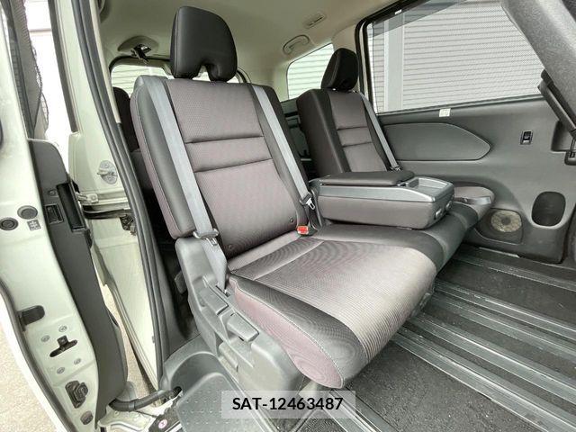 Nissan SERENA 2017-03 7789088-9