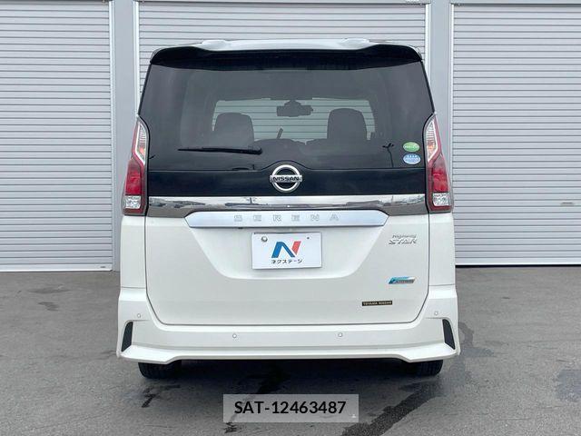 Nissan SERENA 2017-03 7789088-13