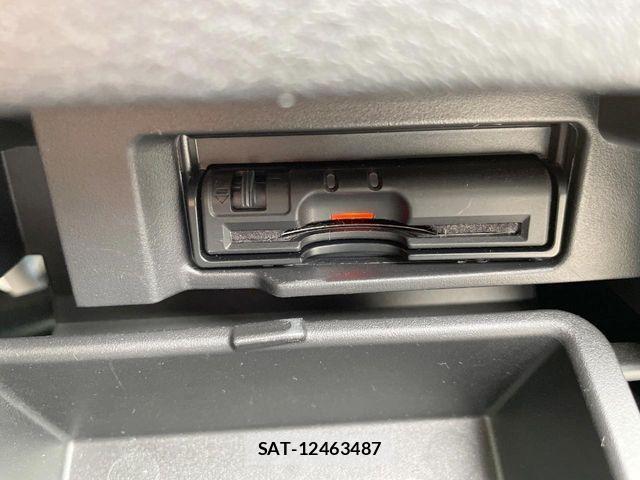 Nissan SERENA 2017-03 7789088-4