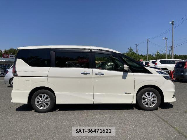 Nissan SERENA 2017-07 7789093-22