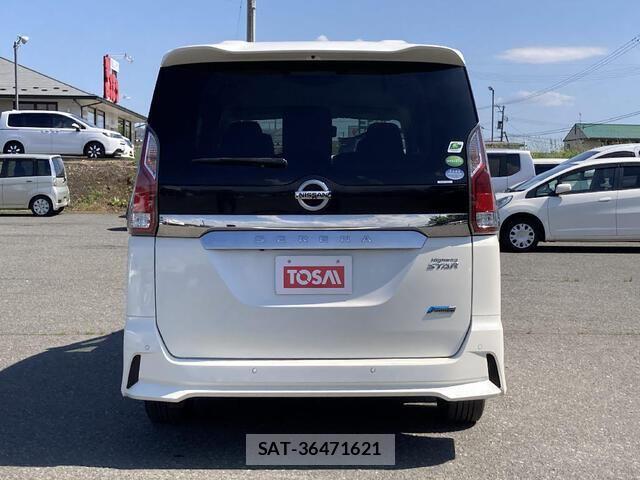 Nissan SERENA 2017-07 7789093-23