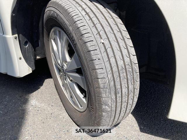 Nissan SERENA 2017-07 7789093-27