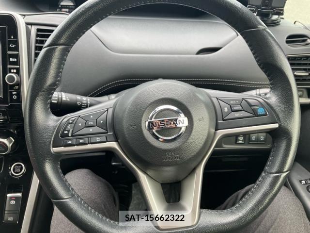 Nissan SERENA 2016-09 7789087-16