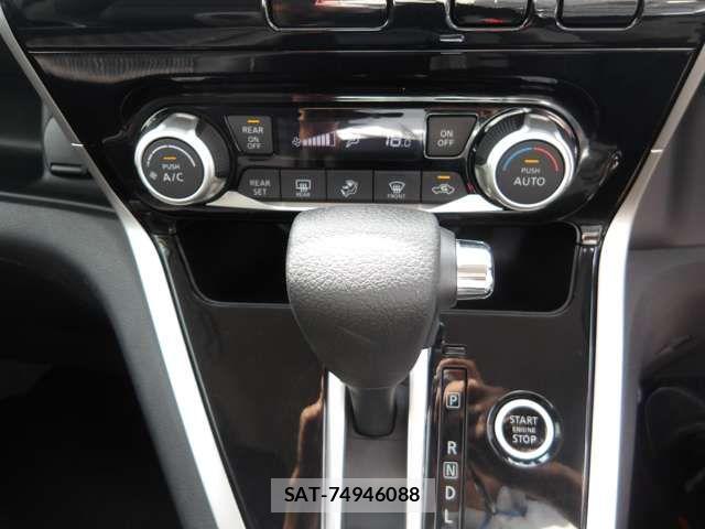 Nissan SERENA 2017-12 7879398-17