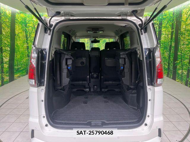 Nissan SERENA 2018-10 7879396-10
