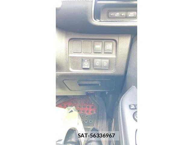 Nissan SERENA 2017-02 7963744-16
