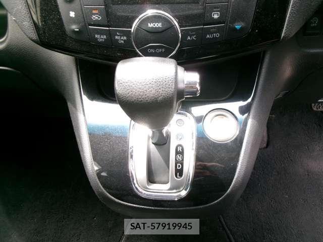 Nissan SERENA 2014-11 7963743-11