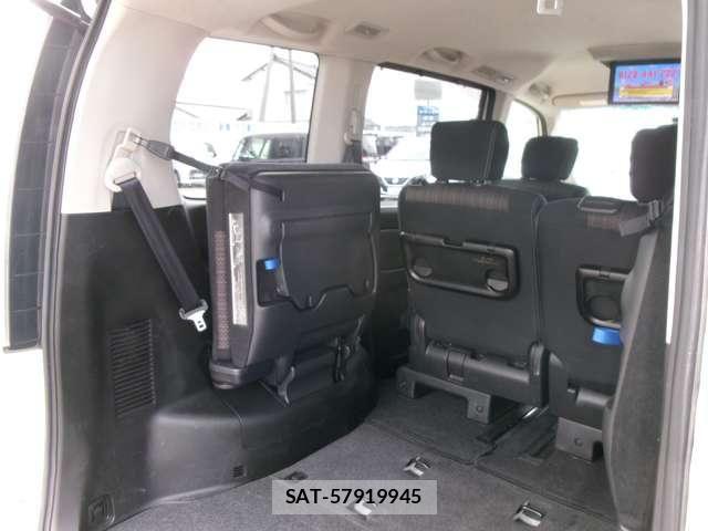 Nissan SERENA 2014-11 7963743-22