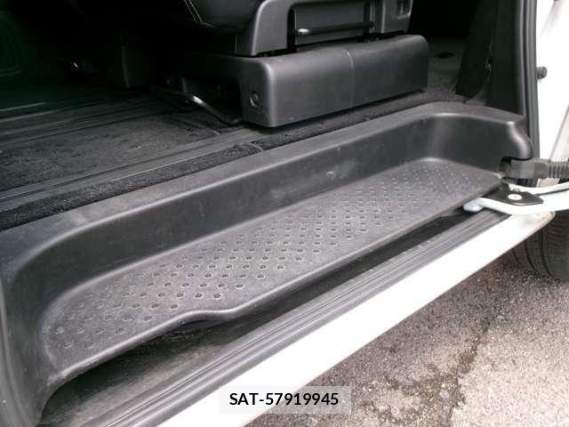 Nissan SERENA 2014-11 7963743-27