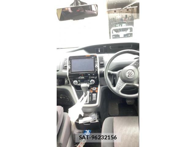 Nissan SERENA 2016-10 8038207-11