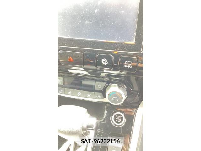 Nissan SERENA 2016-10 8038207-14