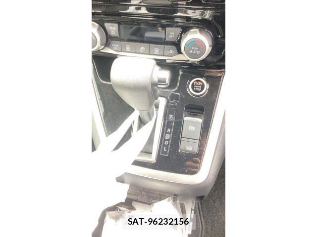 Nissan SERENA 2016-10 8038207-16