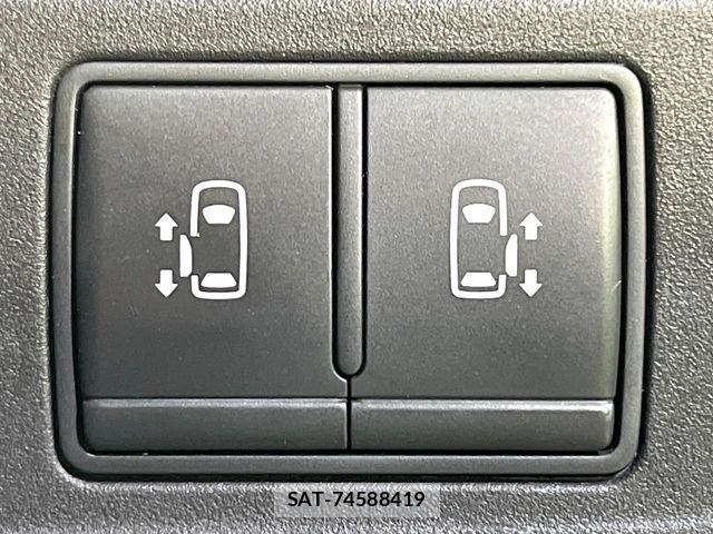 Nissan SERENA 2017-01 8075550-4
