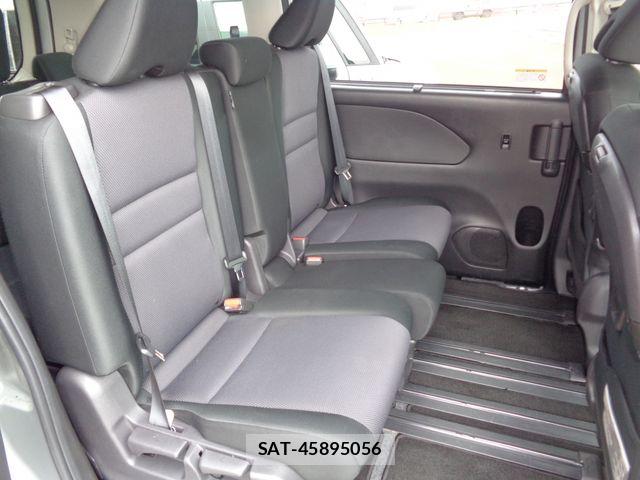 Nissan SERENA 2022-05 8101859-10